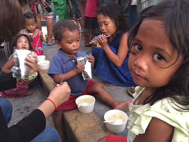 Sa Puso Ministry and COSA feeding program with street children