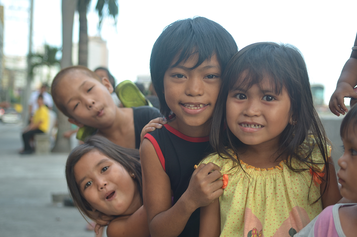 share a blessing with Sa Puso Ministry